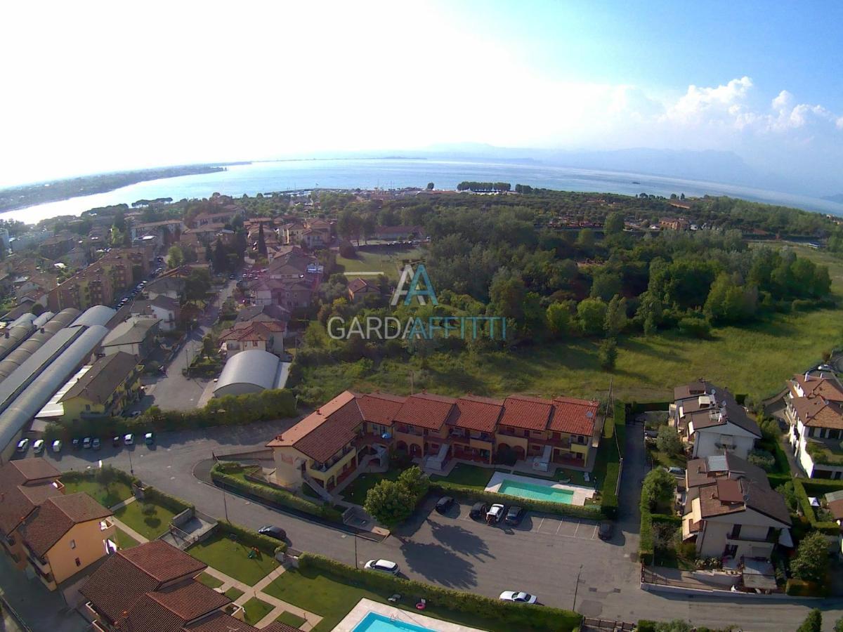 Acquamarina - Peschiera - Gardaaffitti Com *