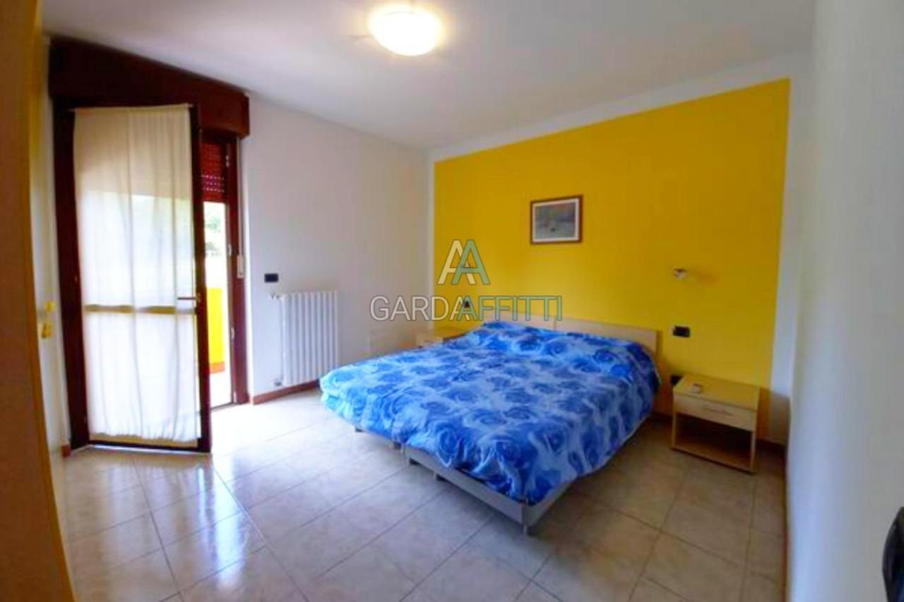 Acquamarina - Peschiera - Gardaaffitti Com *