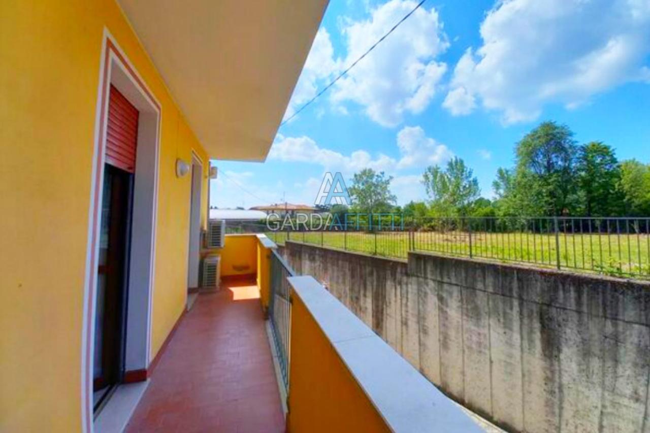 Acquamarina - Peschiera - Gardaaffitti Com *